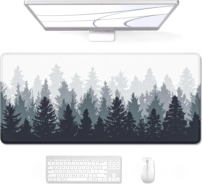 Auhoahsil Stor musmatta, XXL, för spel, skrivbordsmatta, tjockt gummi, stor och lång storlek, sydda kanter, full, för laptop och dator, utökad, 90 x 40 cm, dimmig skog med bläck — Datortillbehör