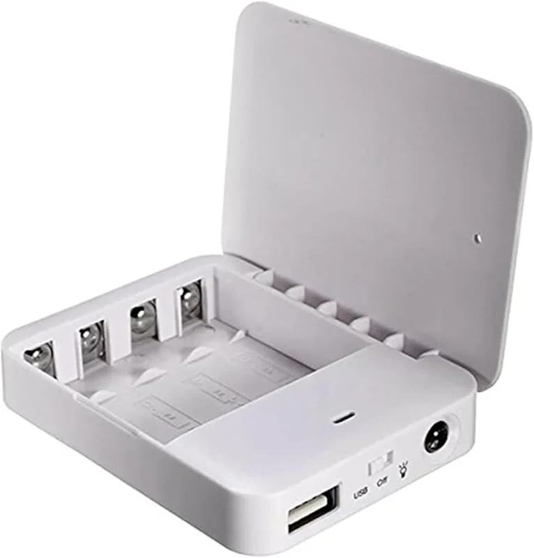Batteridriven telefonladdare bärbar USB-powerbank laddare batteri extern packbox nödsituation 4 x AA (2 st) — Mobil och surfplatta